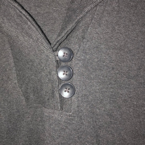 Sweater - Picture 4 of 4